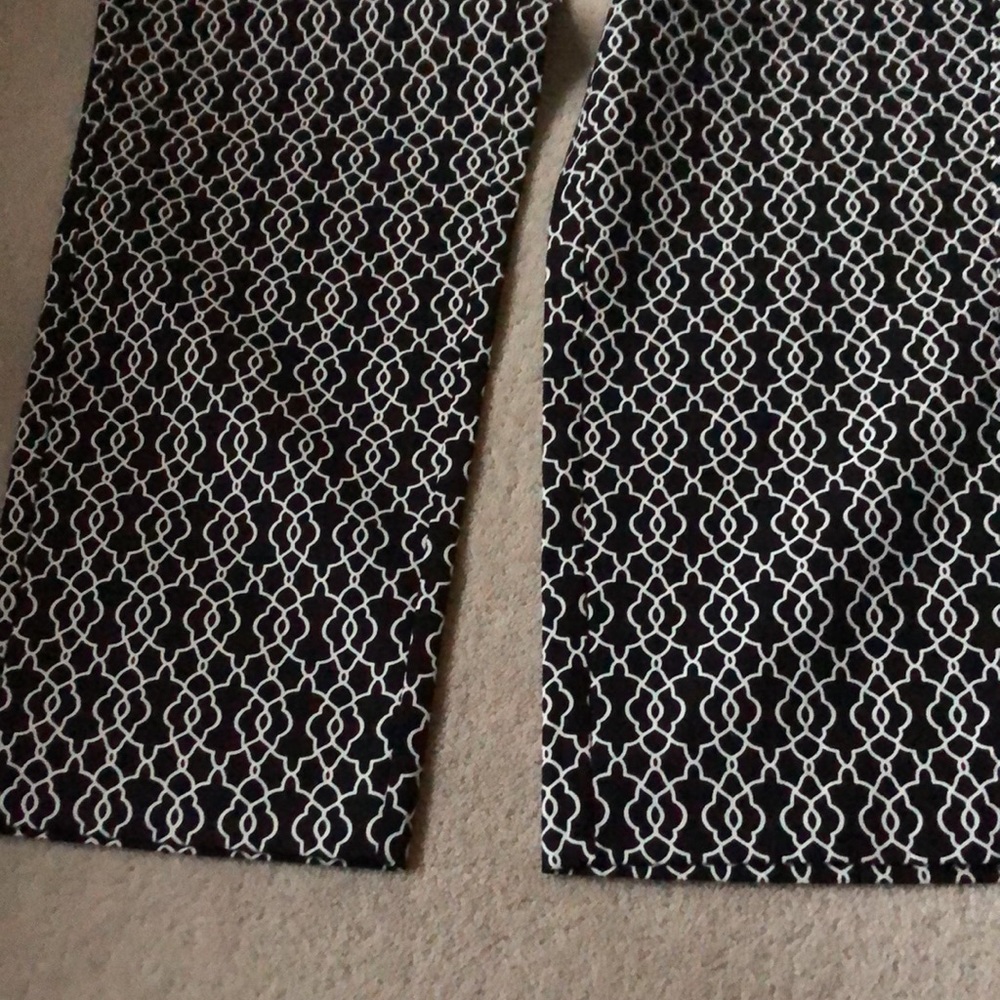 Patterned pants! - Picture 5 of 7